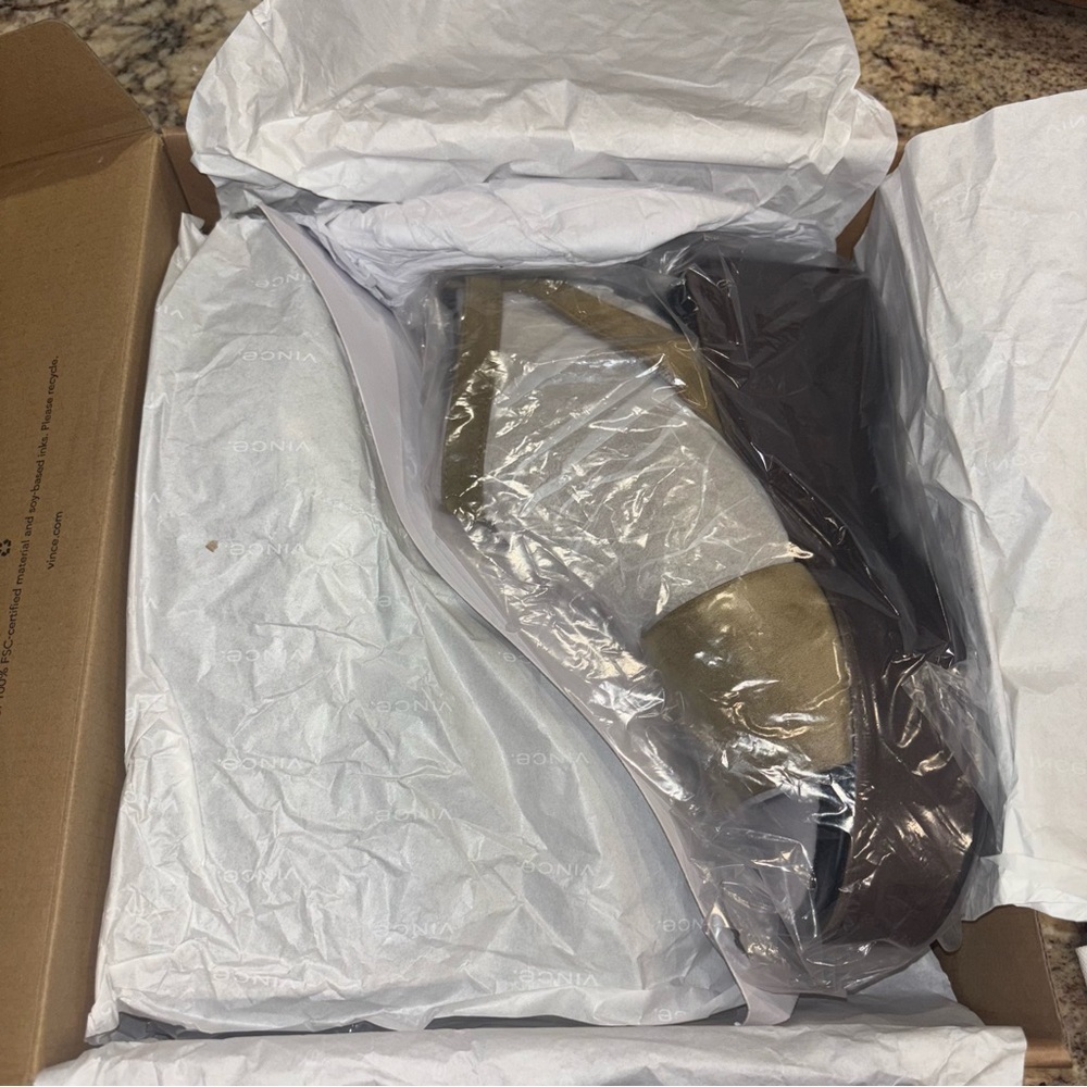 Vince Phillipa Platform Sandal NIB - Picture 14 of 16